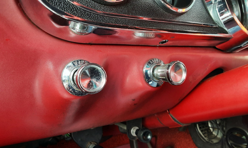 Photo 13 de l'offre de FORD MUSTANG COUPE 289CI V8 BURGUNDY 1966 à 35900€ chez Centrale auto marché Périgueux