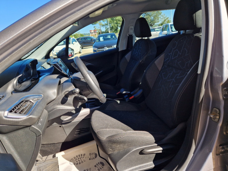 Photo 25 de l'offre de PEUGEOT 2008 BlueHDi 100ch SetS BVM5 Active Business à 11490€ chez Centrale auto marché Périgueux