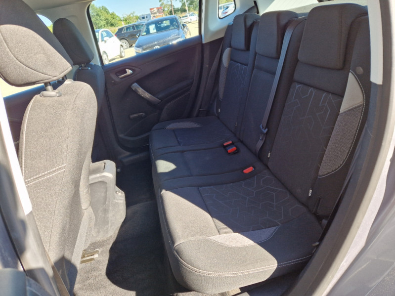 Photo 9 de l'offre de PEUGEOT 2008 BlueHDi 100ch SetS BVM5 Active Business à 11490€ chez Centrale auto marché Périgueux