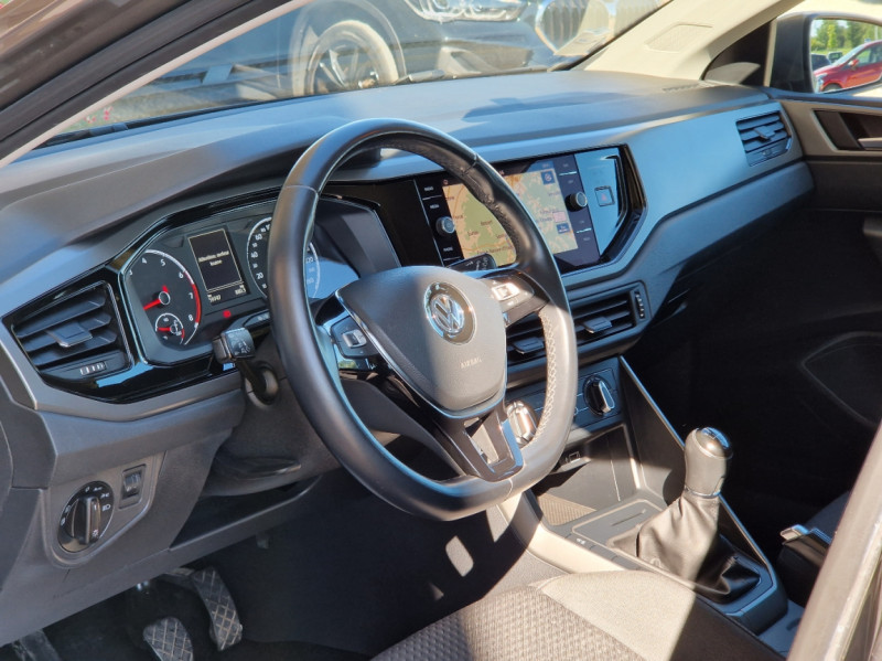 Photo 22 de l'offre de VOLKSWAGEN POLO 1.0 TSI 95 SetS BVM5  à 15990€ chez Centrale auto marché Périgueux