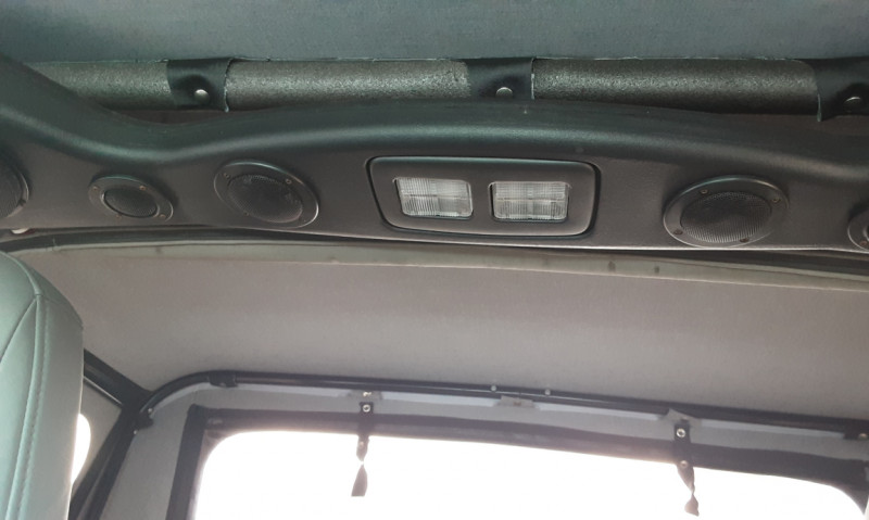 Photo 29 de l'offre de JEEP WRANGLER 4.2L 6 CYLINDRES Blanche Island Edition à 19990€ chez Centrale auto marché Périgueux