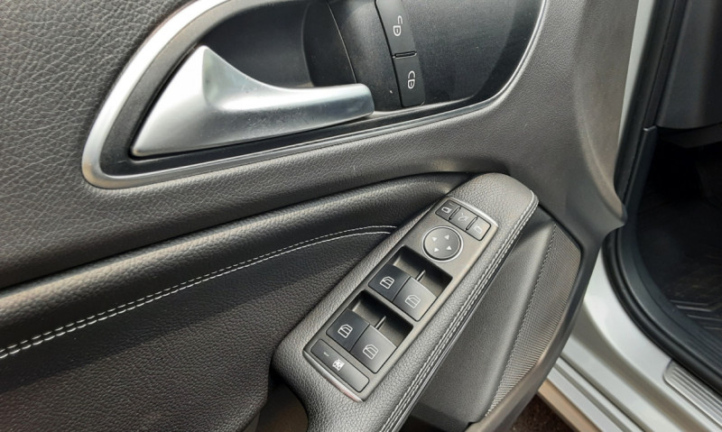 Photo 33 de l'offre de MERCEDES-BENZ CLASSE A 180 CDI BlueEFFICIENCY Business Executive 7-G DCT A à 18990€ chez Centrale auto marché Périgueux