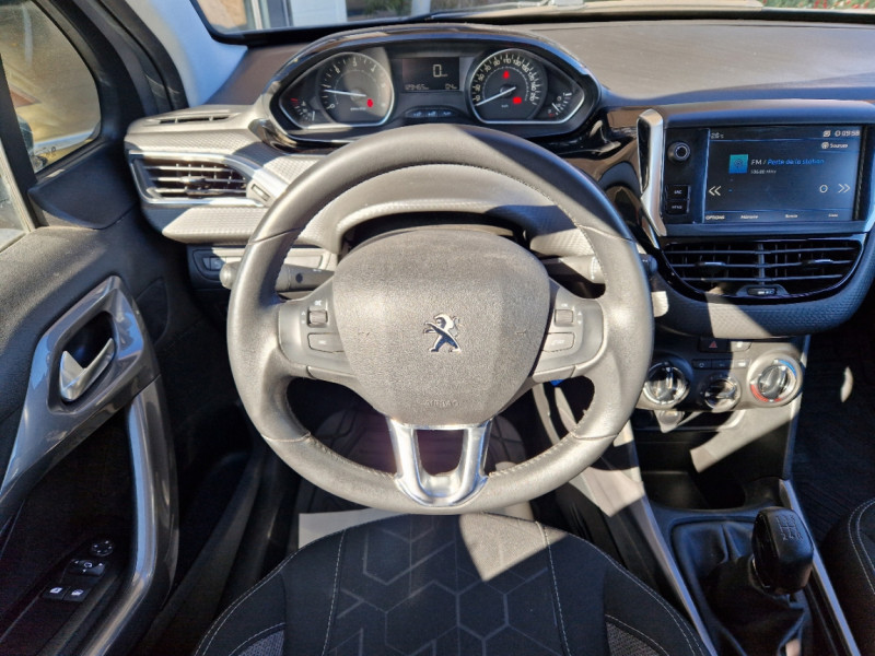 Photo 41 de l'offre de PEUGEOT 2008 BlueHDi 100ch SetS BVM5 Active Business à 11490€ chez Centrale auto marché Périgueux