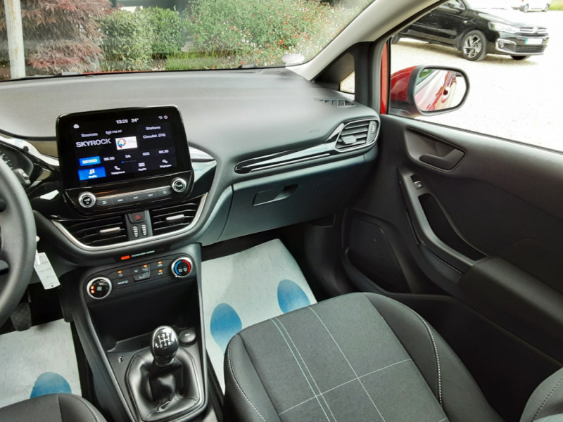 Photo 43 de l'offre de FORD FIESTA 1.1 75 ch BVM5 Connect Business  à 14990€ chez Centrale auto marché Périgueux