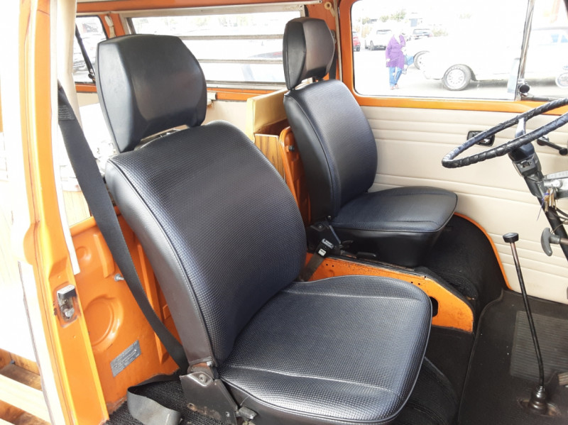Photo 30 de l'offre de VOLKSWAGEN COMBI T2 1973 à 35000€ chez Centrale auto marché Périgueux