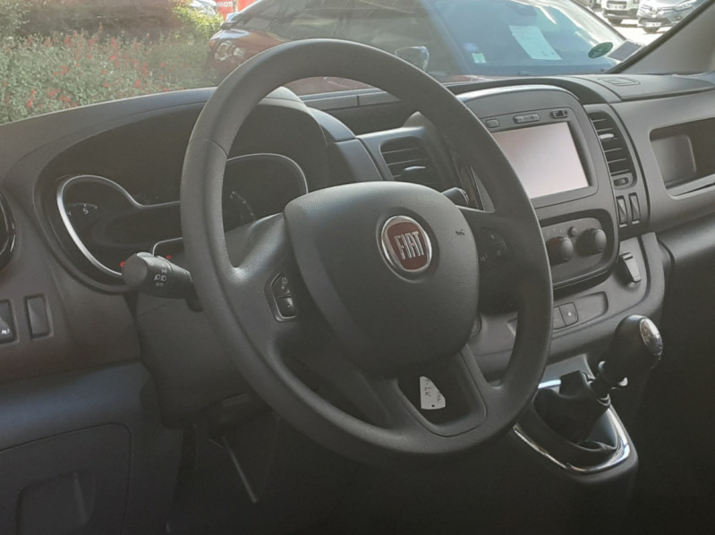 Photo 49 de l'offre de FIAT TALENTO FGN LH1 1.6 MULTIJET 95 PACK PRO NAV  à 19200€ chez Centrale auto marché Périgueux