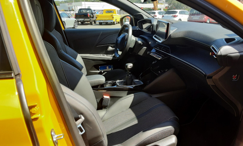 Photo 34 de l'offre de PEUGEOT 208 PureTech 100 SetS BVM6 GT Pack à 20490€ chez Centrale auto marché Périgueux