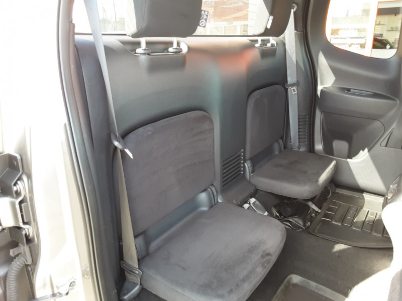 Photo 20 de l'offre de NISSAN NAVARA 2.3 DCI 160 KING CAB TEKNA à 25490€ chez Centrale auto marché Périgueux