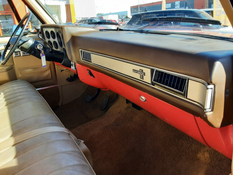 Photo 34 de l'offre de CHEVROLET C10 V8 305CI SILVERADO 5.0L 1985 à 26900€ chez Centrale auto marché Périgueux