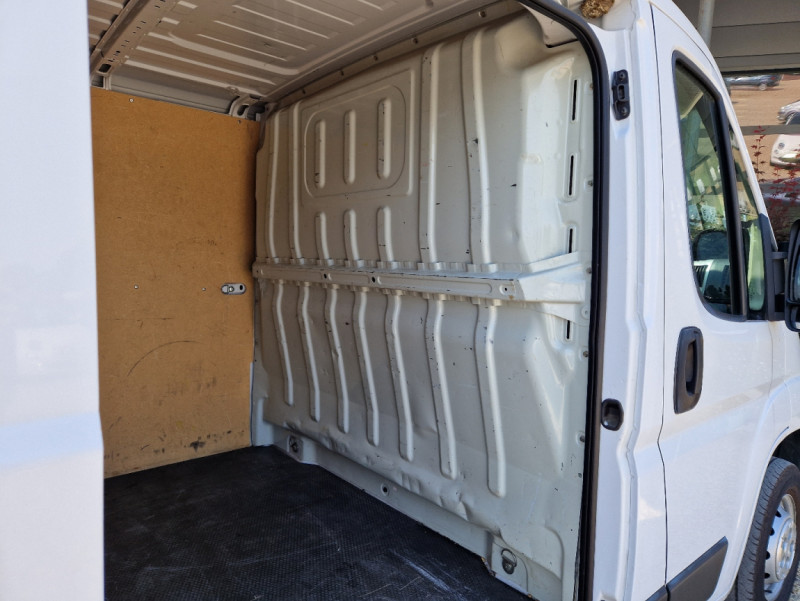 Photo 15 de l'offre de FIAT DUCATO L1H1 2.0 MJT 115 EURO 6 PACK PRO  à 21490€ chez Centrale auto marché Périgueux