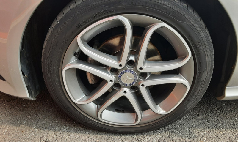 Photo 17 de l'offre de MERCEDES-BENZ CLASSE A 180 CDI BlueEFFICIENCY Business Executive 7-G DCT A à 18990€ chez Centrale auto marché Périgueux