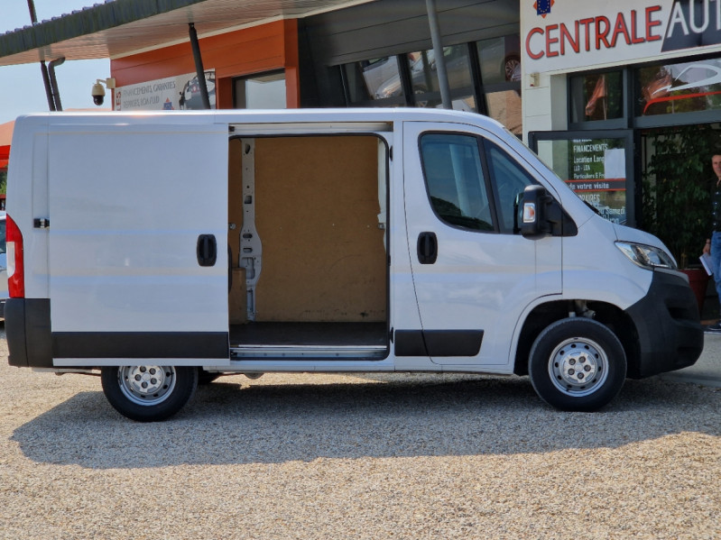 Photo 20 de l'offre de FIAT DUCATO L1H1 2.0 MJT 115 EURO 6 PACK PRO  à 21490€ chez Centrale auto marché Périgueux