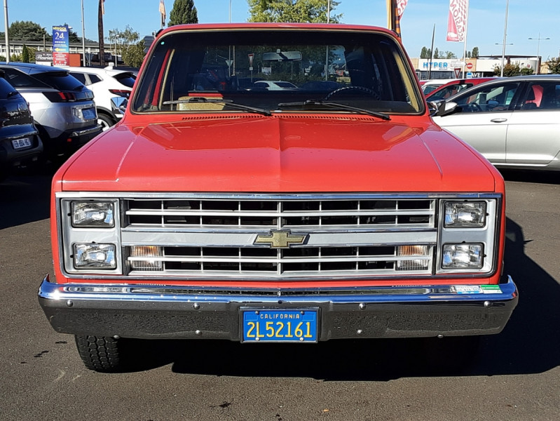 Photo 7 de l'offre de CHEVROLET C10 V8 305CI SILVERADO 5.0L 1985 à 26900€ chez Centrale auto marché Périgueux