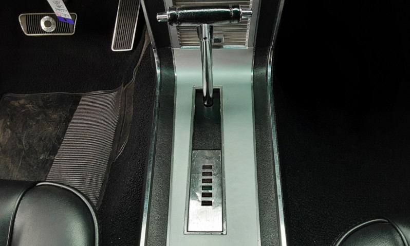 Photo 15 de l'offre de FORD MUSTANG CABRIOLET CODE A TRIPPLE BLACK 1967 à 53990€ chez Centrale auto marché Périgueux
