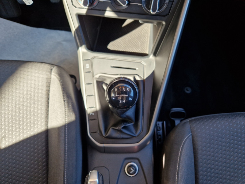 Photo 33 de l'offre de VOLKSWAGEN POLO 1.0 TSI 95 SetS BVM5  à 15990€ chez Centrale auto marché Périgueux
