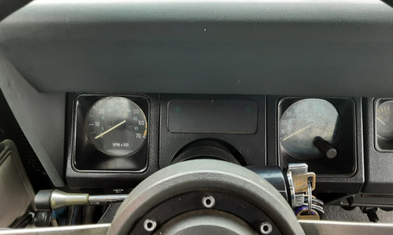Photo 10 de l'offre de JEEP WRANGLER 4.2L 6 CYLINDRES 1989 BLEUE à 19990€ chez Centrale auto marché Périgueux