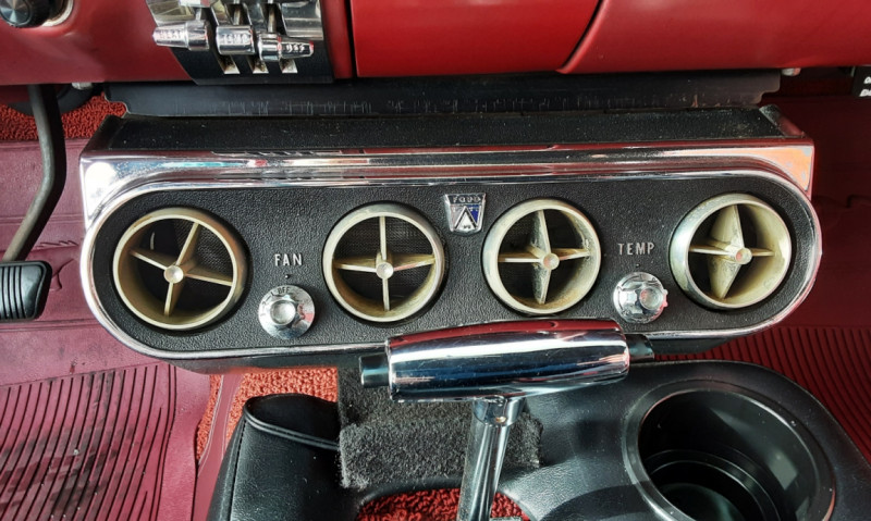 Photo 17 de l'offre de FORD MUSTANG COUPE 289CI V8 BURGUNDY 1966 à 35900€ chez Centrale auto marché Périgueux
