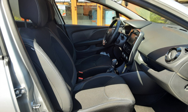 Photo 39 de l'offre de RENAULT CLIO IV dCi 90 E6C EDC Business à 14990€ chez Centrale auto marché Périgueux