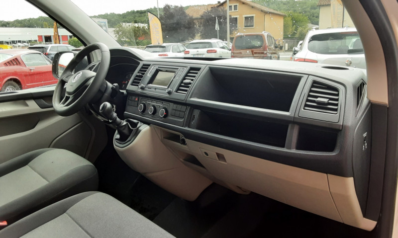 Photo 26 de l'offre de VOLKSWAGEN TRANSPORTER FGN TOLE L1H1 2.0 TDI 102 BUSINESS LINE  à 24990€ chez Centrale auto marché Périgueux