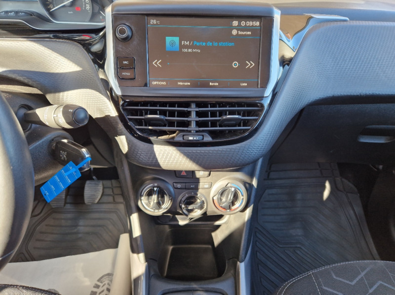 Photo 28 de l'offre de PEUGEOT 2008 BlueHDi 100ch SetS BVM5 Active Business à 11490€ chez Centrale auto marché Périgueux