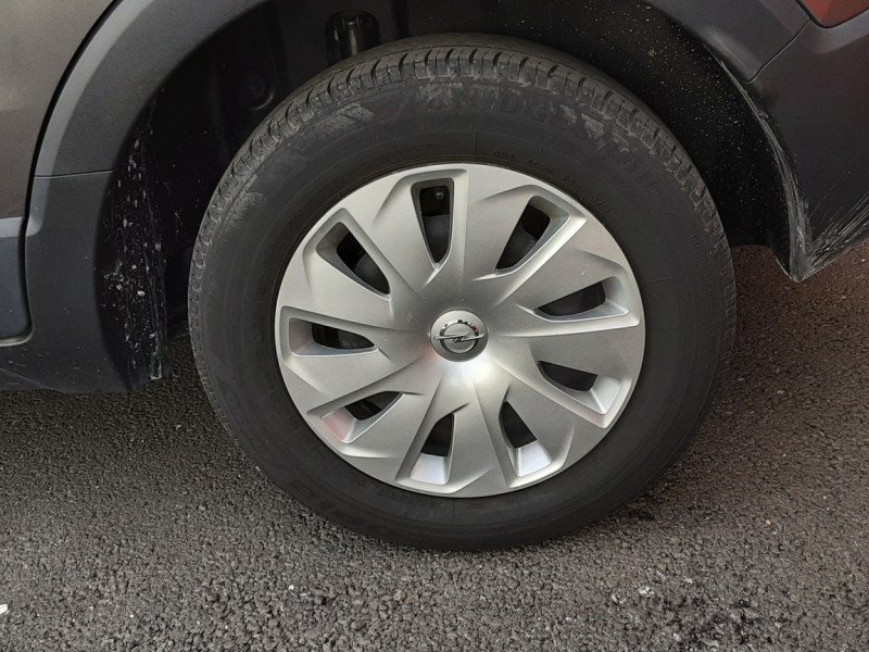 Photo 50 de l'offre de OPEL CROSSLAND X 1.2 Turbo 110 ch Edition  à 14990€ chez Centrale auto marché Périgueux