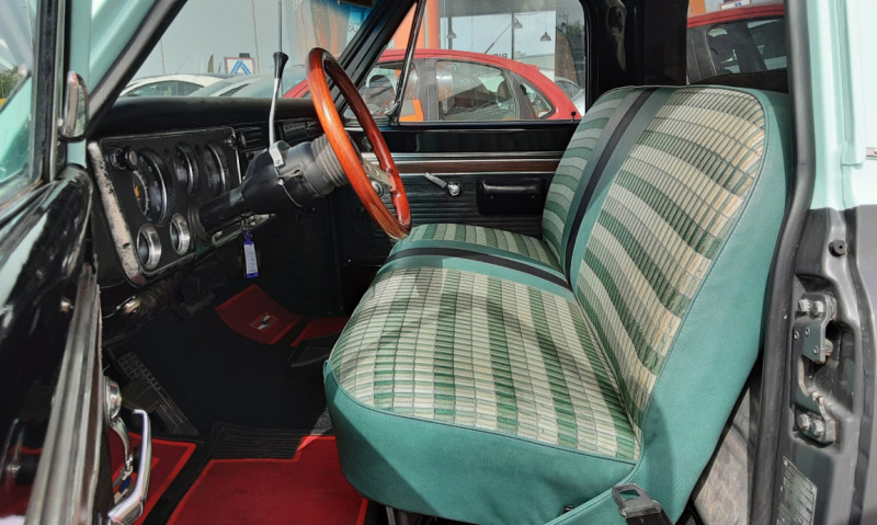 Photo 6 de l'offre de CHEVROLET C10 V8 1970 CUSTOM 350CI 5.7L à 26500€ chez Centrale auto marché Périgueux