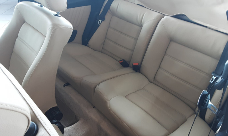 Photo 15 de l'offre de VOLKSWAGEN GOLF 1.8 cabriolet 112 KARMAN WOLFSBURG EDITION à 16990€ chez Centrale auto marché Périgueux