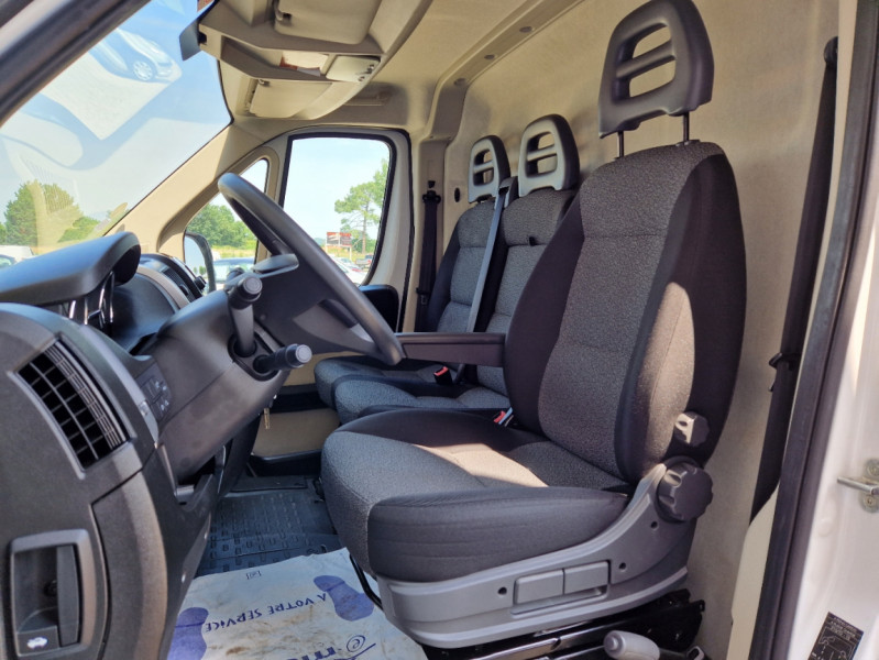 Photo 28 de l'offre de FIAT DUCATO L1H1 2.0 MJT 115 EURO 6 PACK PRO  à 21490€ chez Centrale auto marché Périgueux