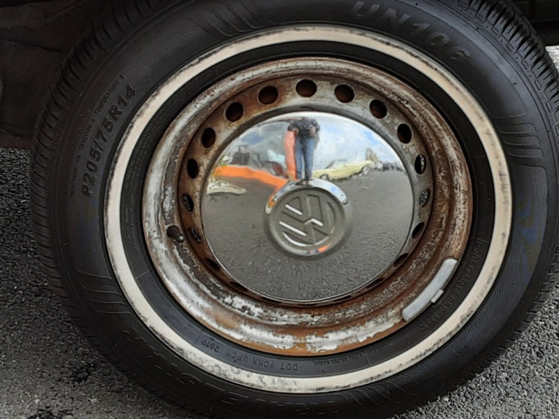 Photo 26 de l'offre de VOLKSWAGEN COMBI T2 1973 à 35000€ chez Centrale auto marché Périgueux