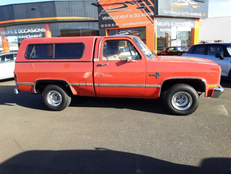 Photo 43 de l'offre de CHEVROLET C10 V8 305CI SILVERADO 5.0L 1985 à 26900€ chez Centrale auto marché Périgueux