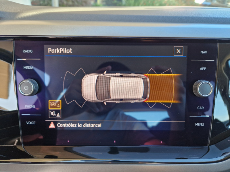 Photo 41 de l'offre de VOLKSWAGEN POLO 1.0 TSI 95 SetS BVM5  à 15990€ chez Centrale auto marché Périgueux