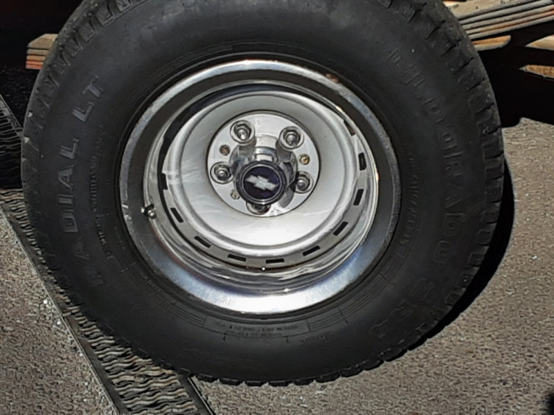 Photo 47 de l'offre de CHEVROLET C10 V8 305CI SILVERADO 5.0L 1985 à 26900€ chez Centrale auto marché Périgueux