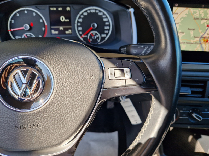 Photo 44 de l'offre de VOLKSWAGEN POLO 1.0 TSI 95 SetS BVM5  à 15990€ chez Centrale auto marché Périgueux