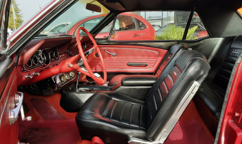 Photo 2 de l'offre de FORD MUSTANG COUPE 289CI V8 BURGUNDY 1966 à 35900€ chez Centrale auto marché Périgueux