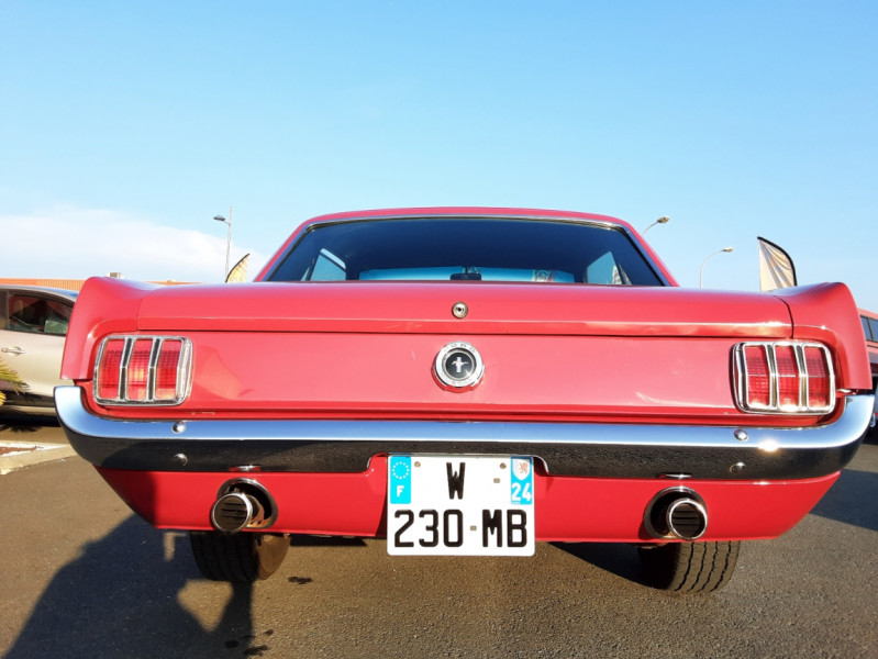 Photo 31 de l'offre de FORD MUSTANG COUPE PACK GT CODE A V8 ROUGE à 46500€ chez Centrale auto marché Périgueux