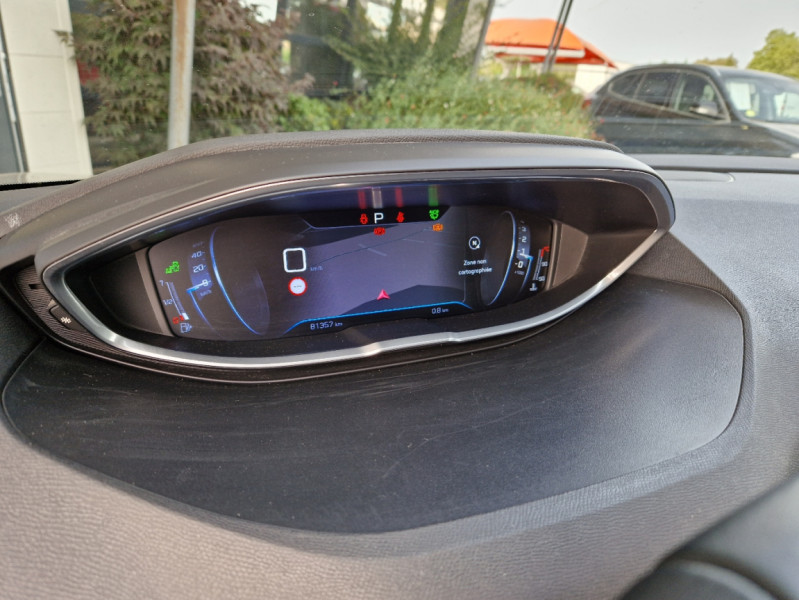 Photo 39 de l'offre de PEUGEOT 5008 1.6 BlueHDi 120ch SetS EAT6 Allure Business à 24490€ chez Centrale auto marché Périgueux