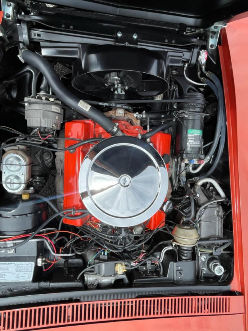 Photo 20 de l'offre de CHEVROLET CORVETTE C3 1972 5.7 350 CI V8 COOPER à 42500€ chez Centrale auto marché Périgueux