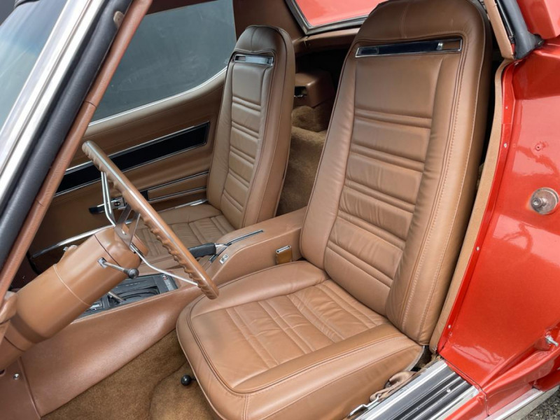 Photo 5 de l'offre de CHEVROLET CORVETTE C3 1972 5.7 350 CI V8 COOPER à 42500€ chez Centrale auto marché Périgueux