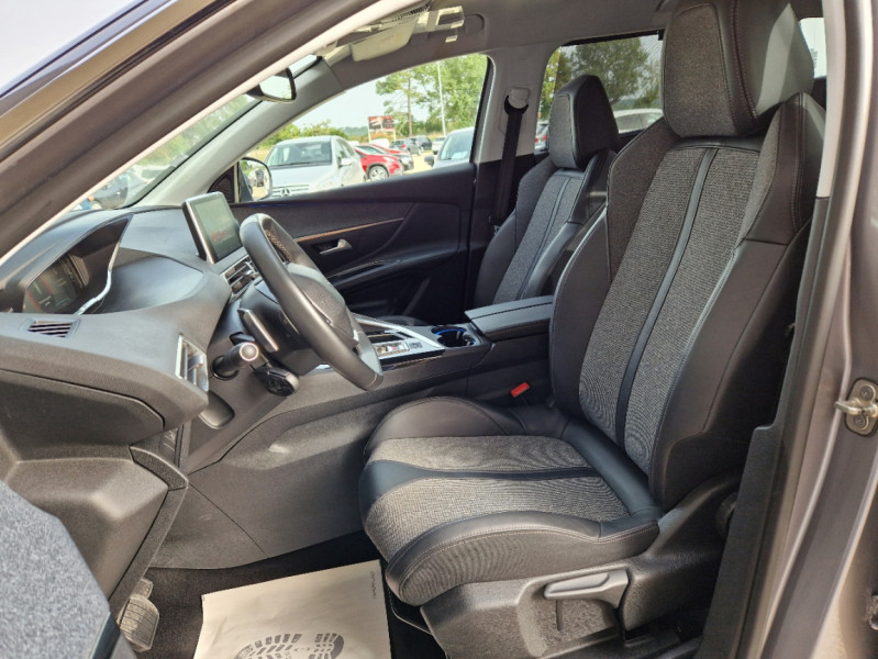 Photo 20 de l'offre de PEUGEOT 5008 1.6 BlueHDi 120ch SetS EAT6 Allure Business à 24490€ chez Centrale auto marché Périgueux