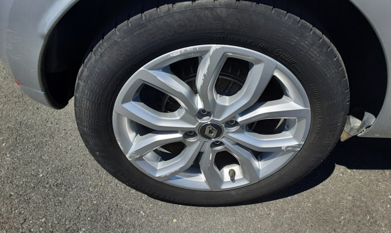 Photo 43 de l'offre de RENAULT CLIO IV dCi 90 E6C EDC Business à 14990€ chez Centrale auto marché Périgueux