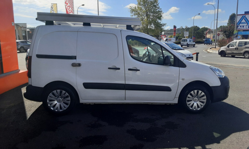 Photo 8 de l'offre de CITROEN BERLINGO BlueHDi 100 Business  à 12990€ chez Centrale auto marché Périgueux