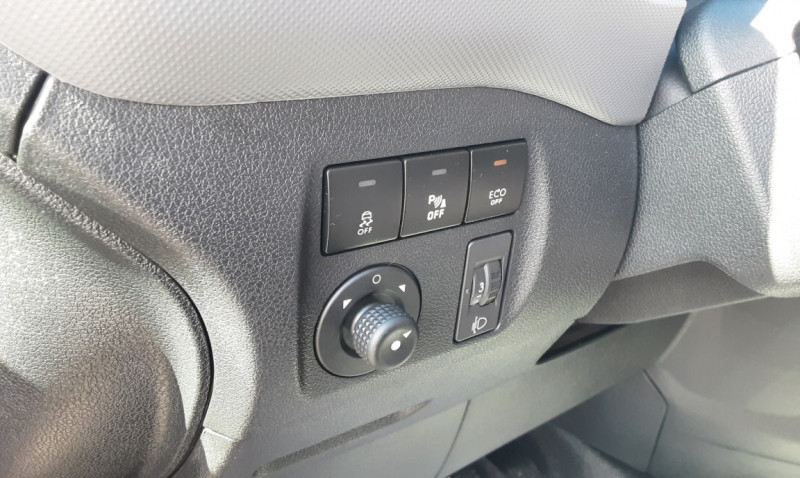 Photo 17 de l'offre de CITROEN BERLINGO BlueHDi 100 Business  à 12990€ chez Centrale auto marché Périgueux