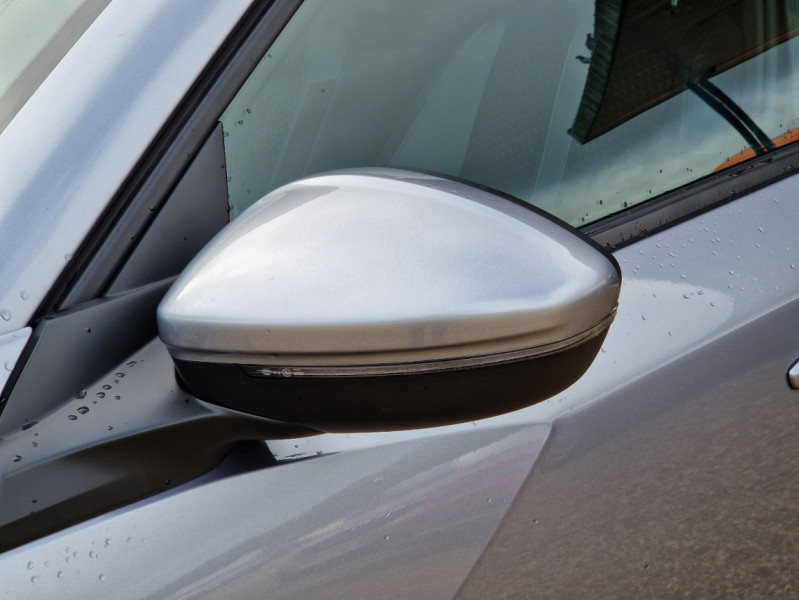 Photo 6 de l'offre de PEUGEOT 2008 BlueHDi 100 SetS BVM6 Allure Business  à 21990€ chez Centrale auto marché Périgueux