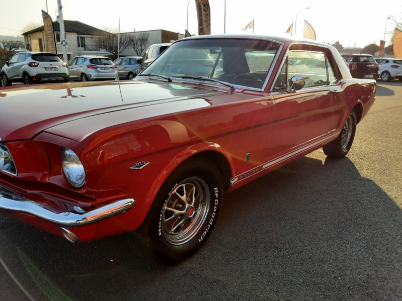 Photo 18 de l'offre de FORD MUSTANG COUPE PACK GT CODE A V8 ROUGE à 46500€ chez Centrale auto marché Périgueux