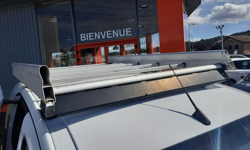 Photo 50 de l'offre de CITROEN BERLINGO BlueHDi 100 Business  à 12990€ chez Centrale auto marché Périgueux