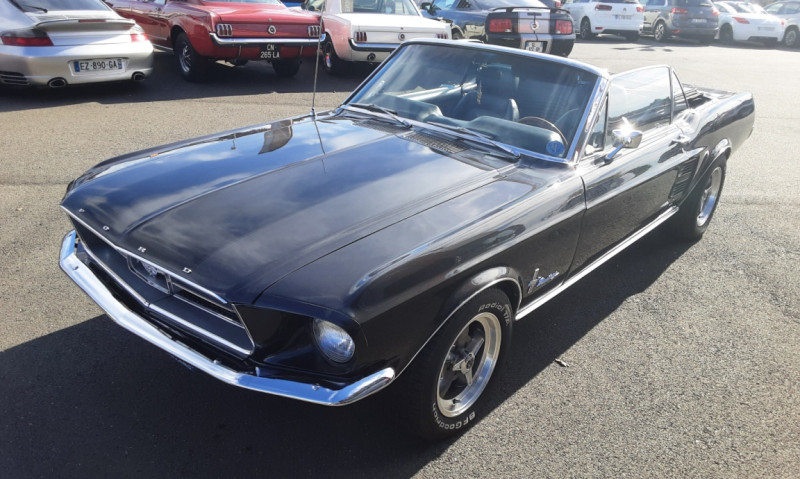 Photo 17 de l'offre de FORD MUSTANG CABRIOLET GRIS BANDES NOIRES 1967 V8 à 59990€ chez Centrale auto marché Périgueux