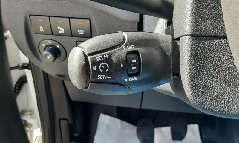Photo 15 de l'offre de CITROEN BERLINGO BlueHDi 100 Business  à 12990€ chez Centrale auto marché Périgueux