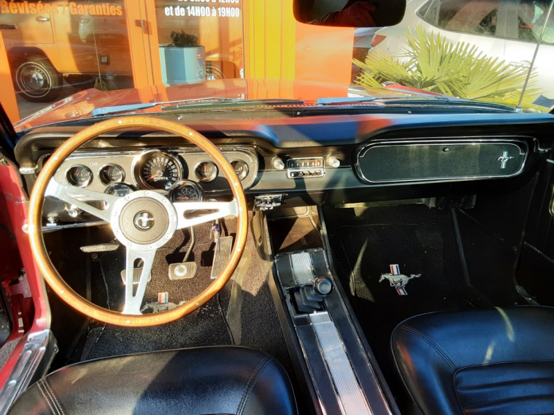 Photo 12 de l'offre de FORD MUSTANG COUPE PACK GT CODE A V8 ROUGE à 46500€ chez Centrale auto marché Périgueux