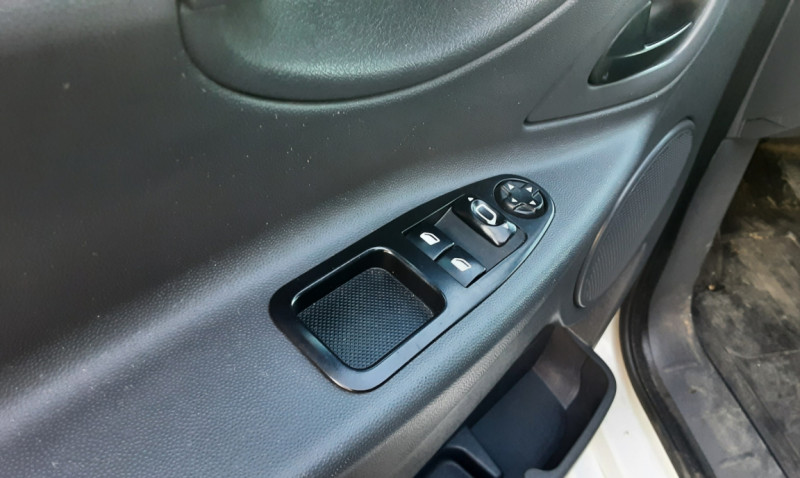 Photo 3 de l'offre de FIAT SCUDO  LH1 2.0 MULTIJET 128 PACK à 14490€ chez Centrale auto marché Périgueux