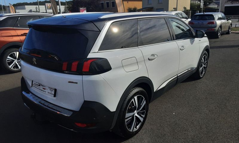 Photo 44 de l'offre de PEUGEOT 5008 BlueHDi 130ch SetS BVM6 GT Line à 23990€ chez Centrale auto marché Périgueux